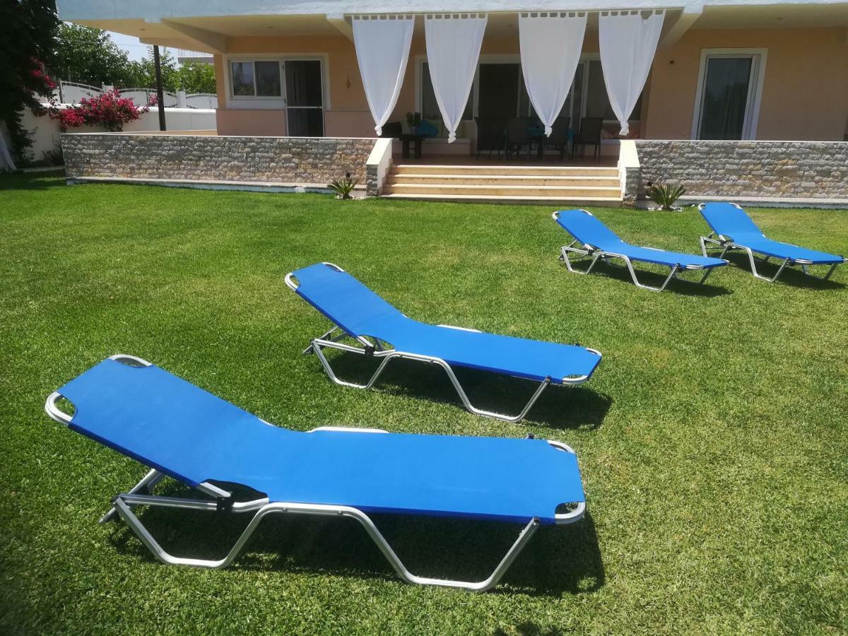 Marathon Beachside Villa 100M From The Beach シニアス エクステリア 写真